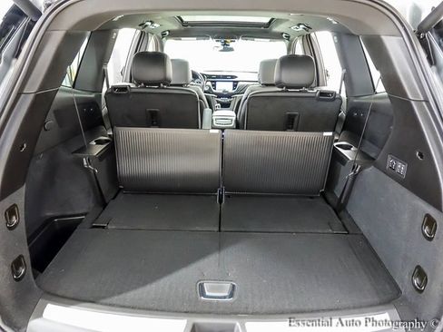 Certified 2024 Cadillac XT6 Premium Luxury w/ LPO, Floor Liner Package image 22