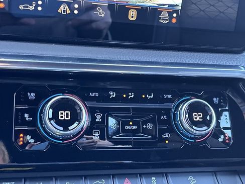 New 2026 GMC Sierra 2500 Denali w/ Denali Reserve Package image 38