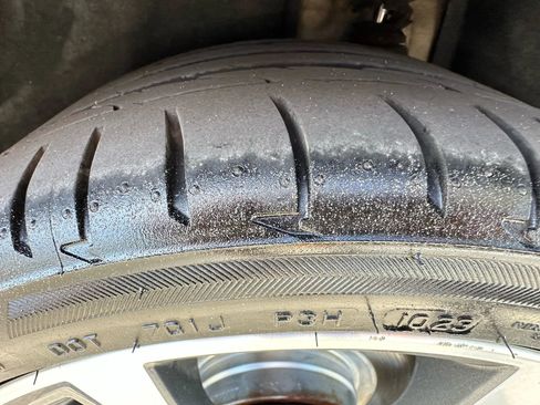 Used 2016 BMW 228i Convertible image 23