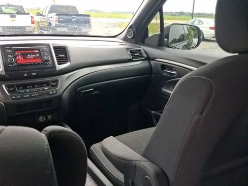 Used 2019 Honda Passport Sport image 20