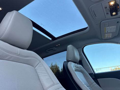 Used 2025 Lincoln Aviator Reserve image 16