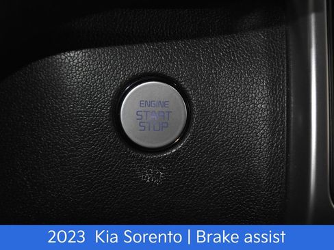 Certified 2023 Kia Sorento EX image 15