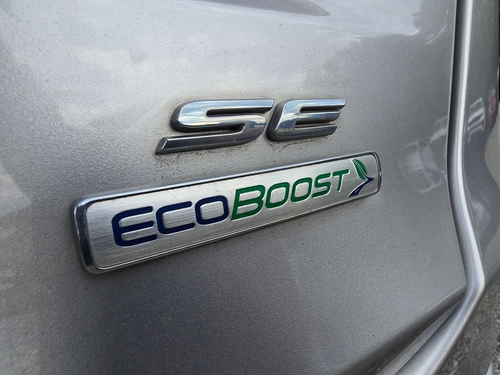 Used 2019 Ford Fusion SE w/ Equipment Group 151A FWD image 20