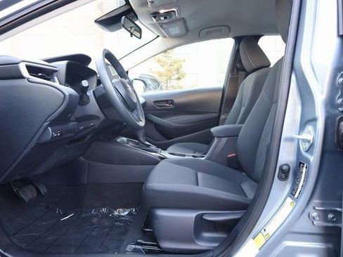 Used 2025 Toyota Corolla LE image 11
