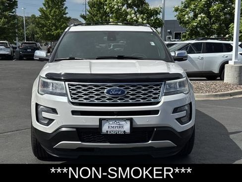 Used 2017 Ford Explorer Platinum AWD/4WD image 9