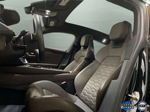 Used 2022 Audi e-tron GT Premium Plus image 25