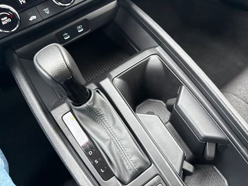 Certified 2025 Honda Accord LX image 30