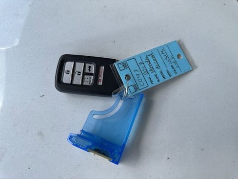 Used 2017 Honda Accord EX-L image 11