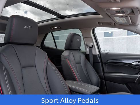 Used 2023 Buick Envision Essence w/ Sport Touring Package AWD/4WD image 13