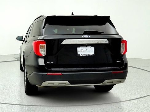 Used 2020 Ford Explorer XLT w/ Equipment Group 202A AWD/4WD image 6
