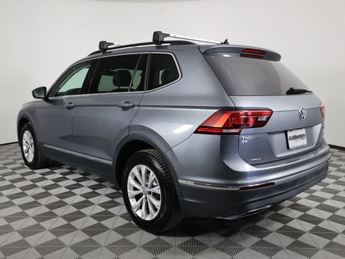 Used 2018 Volkswagen Tiguan SE AWD/4WD image 4