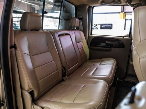 Used 2007 Ford F550 4x4 Crew Cab Super Duty image 35