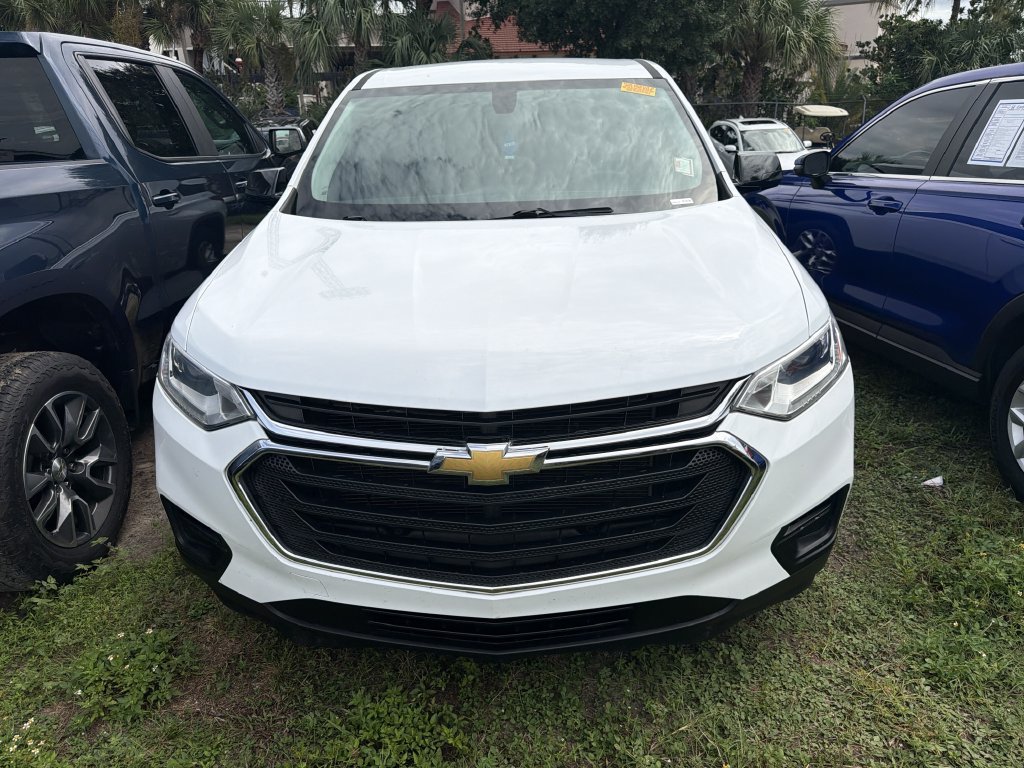 Used 2020 Chevrolet Traverse LS w/ LPO, Floor Liner Package FWD image 5
