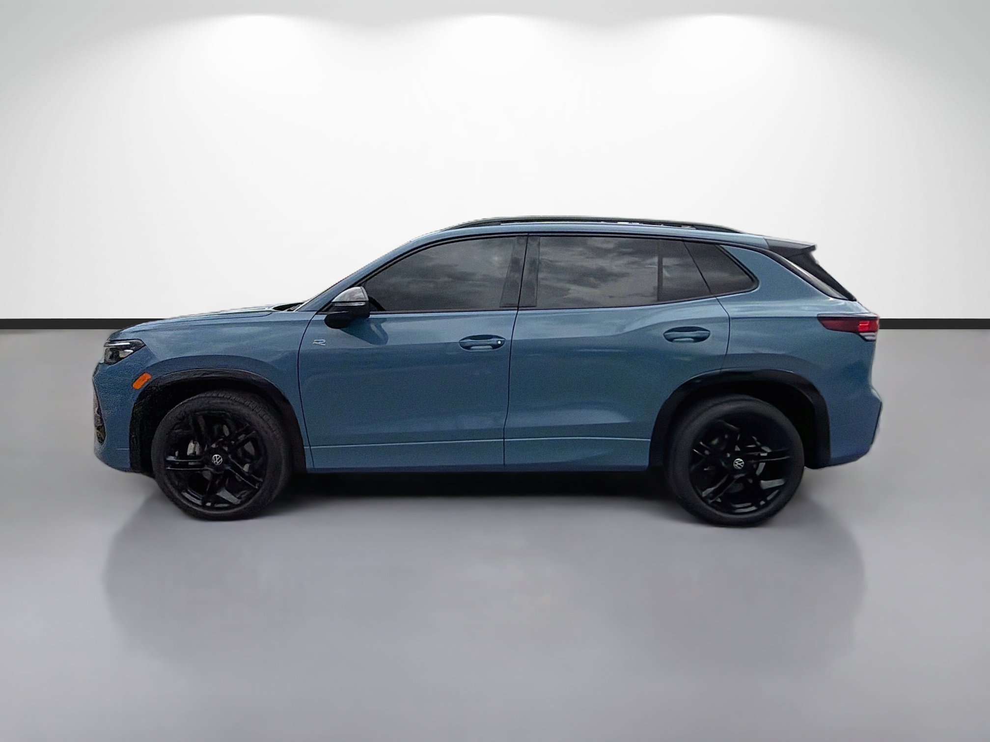 Used 2026 Volkswagen Tiguan SE R-Line AWD/4WD image 6