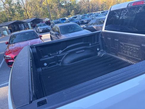 Used 2024 RAM 1500 Laramie image 10