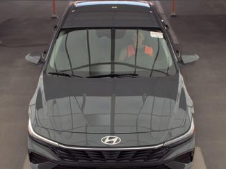 Used 2026 Hyundai Elantra SE FWD video 3
