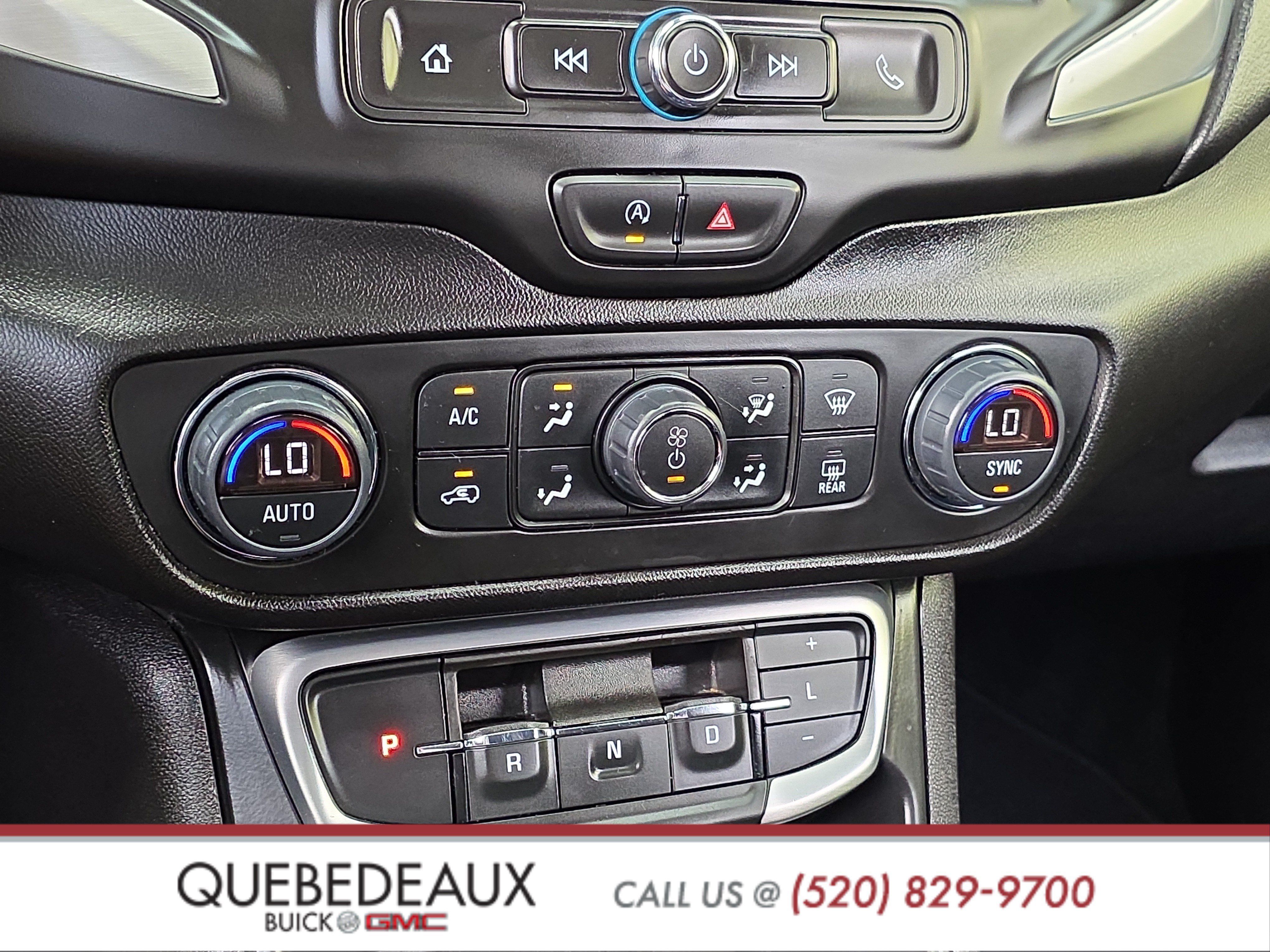 Used 2024 GMC Terrain SLE w/ Driver Convenience Package FWD image 16