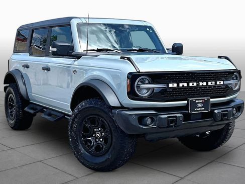 Used 2023 Ford Bronco Wildtrak AWD/4WD image 3