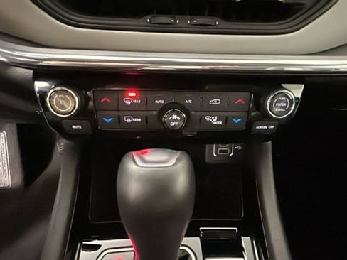 Used 2024 Jeep Compass Limited AWD/4WD image 23