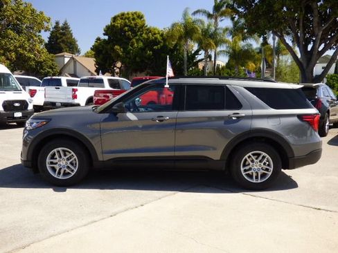 New 2026 Ford Explorer Active w/ Active Comfort Package RWD image 6
