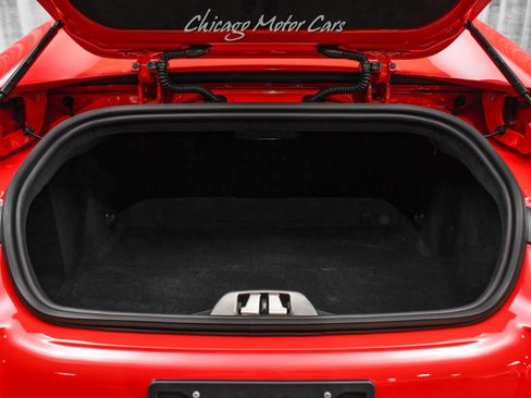 Used 2021 Ferrari 812 GTS image 64