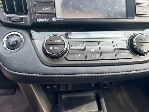 Used 2015 Toyota RAV4 Limited AWD/4WD image 16