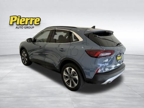 Used 2025 Ford Escape Platinum AWD/4WD image 2