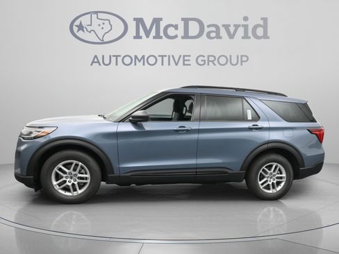 New 2026 Ford Explorer Active RWD image 5