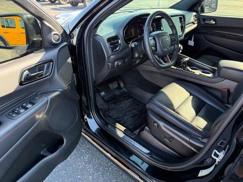 Used 2023 Dodge Durango R/T w/ Tow 'N Go Package AWD/4WD image 19