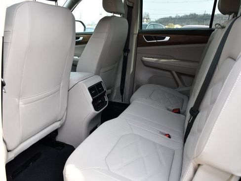 New 2026 Volkswagen Atlas SE image 16