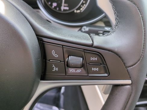 Used 2019 Alfa Romeo Stelvio Ti Sport w/ Quick Order Package 22S Sport image 18