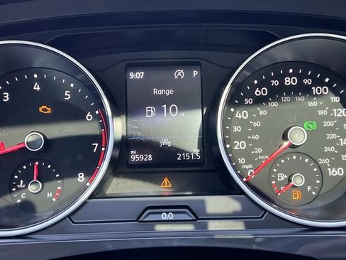 Used 2020 Volkswagen Tiguan SE w/ Panoramic Sunroof Package FWD image 22