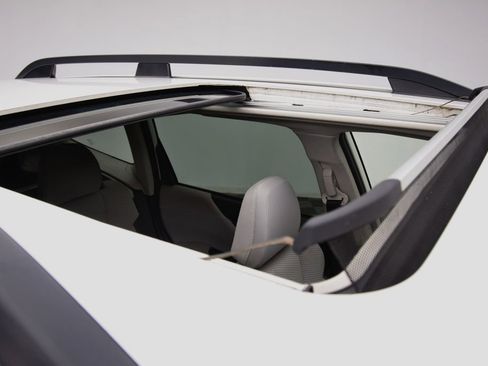 Used 2019 Subaru Forester Premium image 16