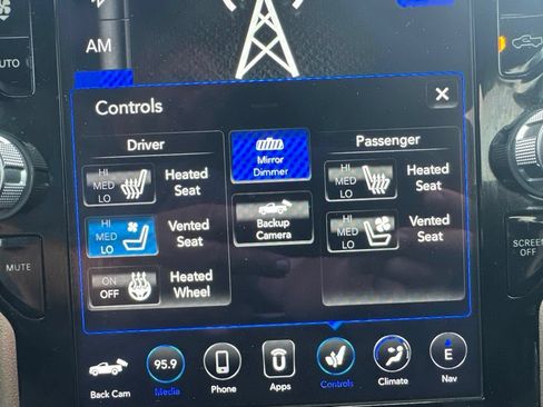 Used 2019 RAM 3500 Laramie AWD/4WD image 25