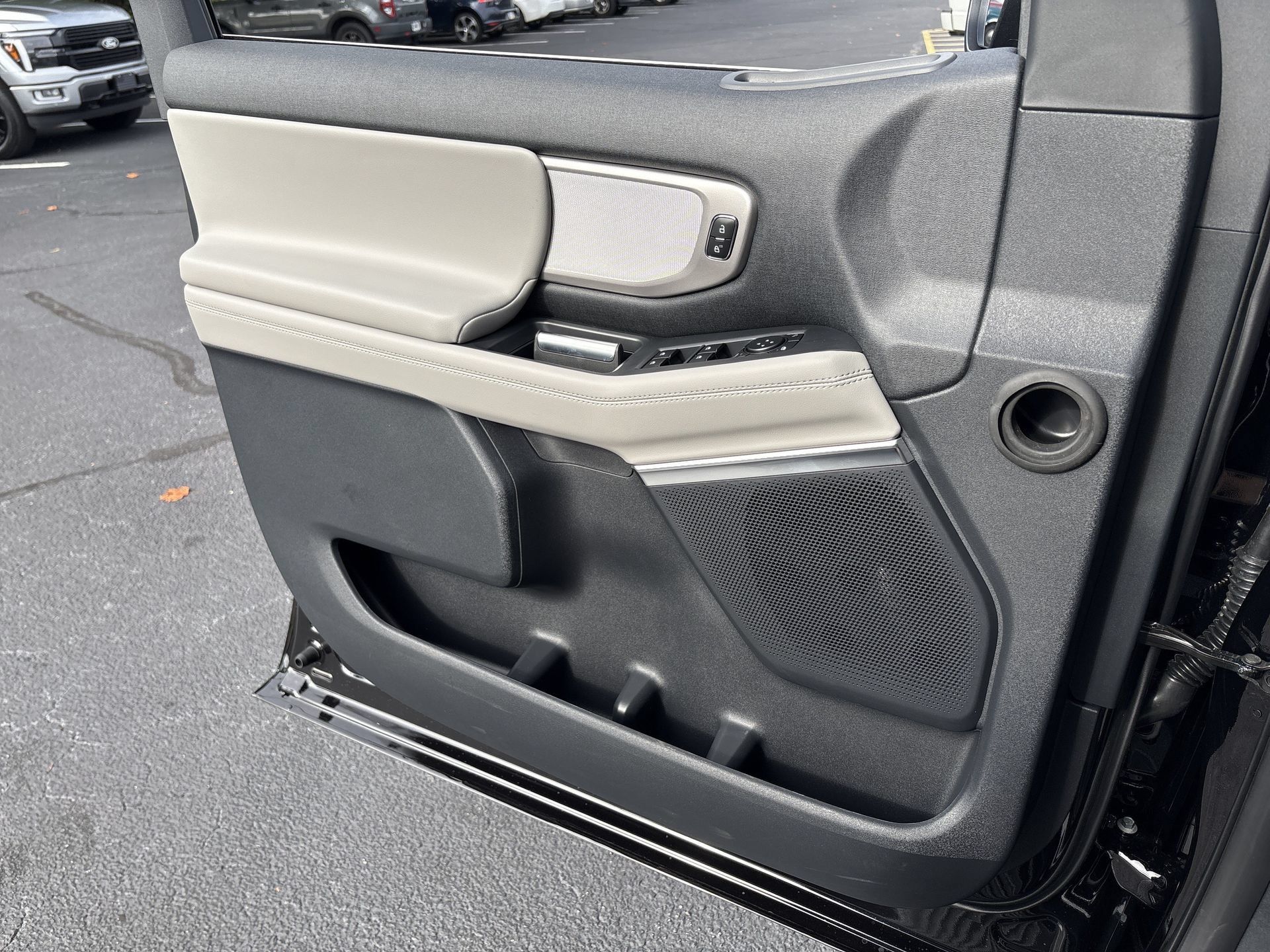 New 2027 Ford Expedition Active RWD image 14