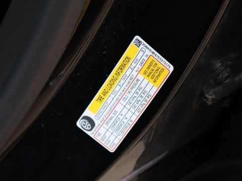 Used 2025 Chevrolet Blazer LT image 27