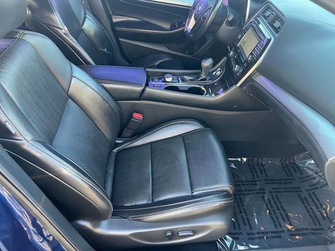 Used 2016 Nissan Maxima 3.5 SV FWD image 26