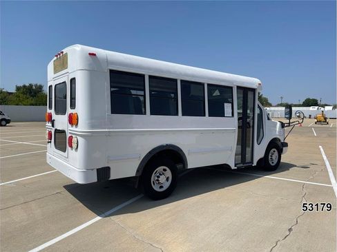 Used 2014 Chevrolet Express 3500 w/ School Bus Package RWD image 2
