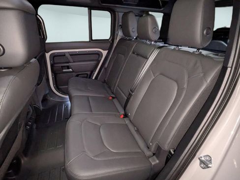 New 2026 Land Rover Defender 110 X-Dynamic SE AWD/4WD image 25