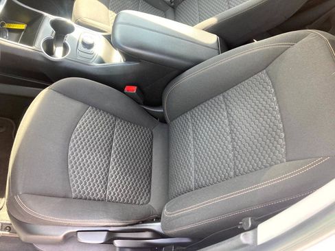 Used 2018 GMC Terrain SLE FWD image 9