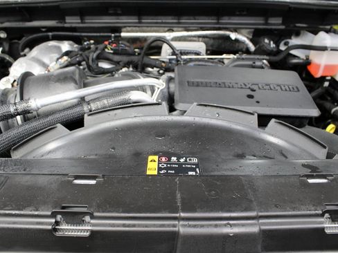 Used 2024 GMC Sierra 2500 Denali w/ Technology Package image 33