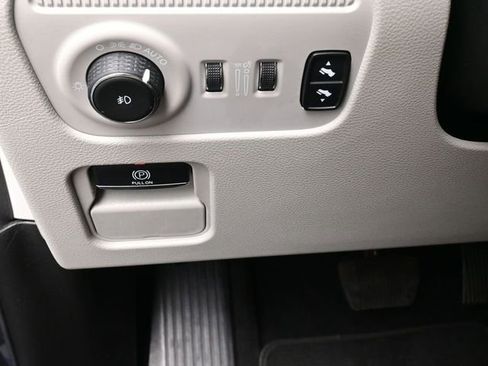 Used 2022 Jeep Wagoneer Series III w/ Flexible Seating Group image 16