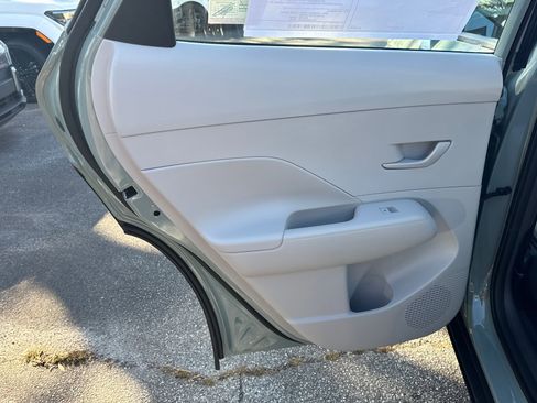 New 2026 Hyundai Kona SE image 21