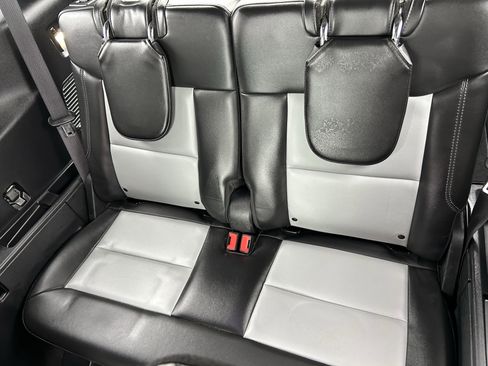 Used 2022 Ford Explorer XLT w/ Equipment Group 202A AWD/4WD image 18