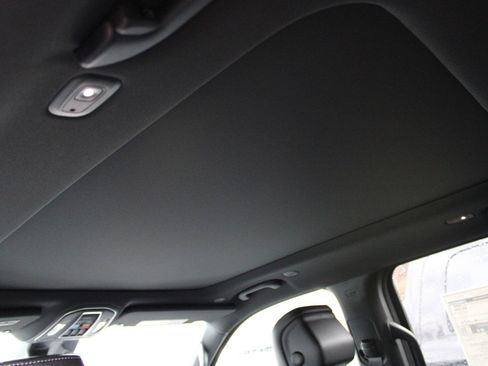 New 2026 Jeep Grand Wagoneer Limited image 17