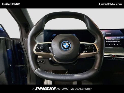 Used 2024 BMW iX xDrive50 w/ Premium Package AWD/4WD image 13