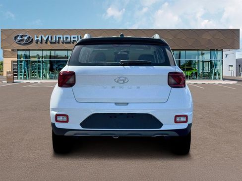 New 2026 Hyundai Venue SEL FWD image 7