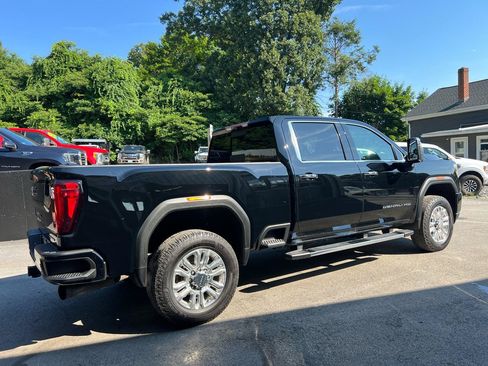 Used 2022 GMC Sierra 2500 Denali AWD/4WD image 4