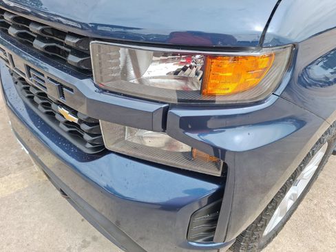 Used 2020 Chevrolet Silverado 1500 Custom w/ Infotainment Package RWD image 10