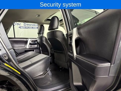 Used 2016 Toyota 4Runner SR5 Premium image 19